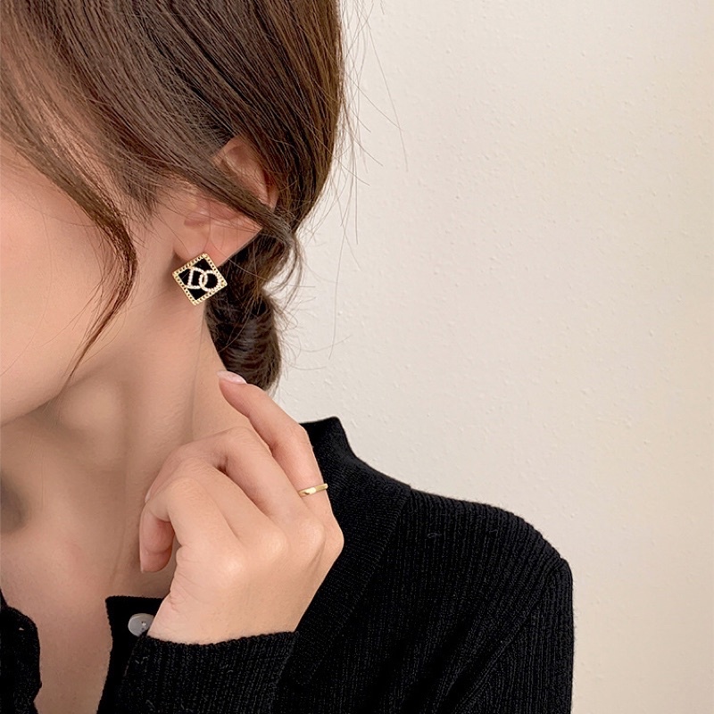 Bông Tai Nữ Xinh Xắn Thời Trang Mùa Hè