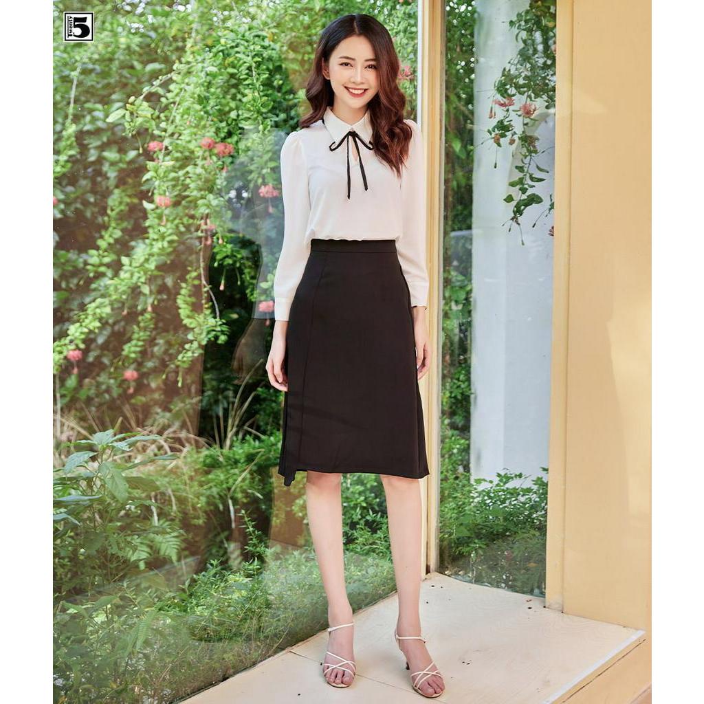 Chân váy công sở chữ A dáng lửng vạt lệch Twentyfive N330