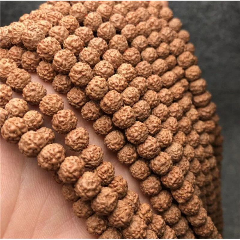 Bồ đề kim cang 8mm đeo tay xuất sứ Nepal hạt đẹp