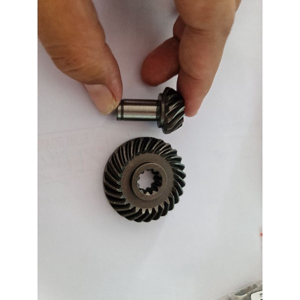 Cốt Nhông máy chạy thuyền.Phụ tùng cốt và nhông gắn dàn láp máy cắt cỏ.