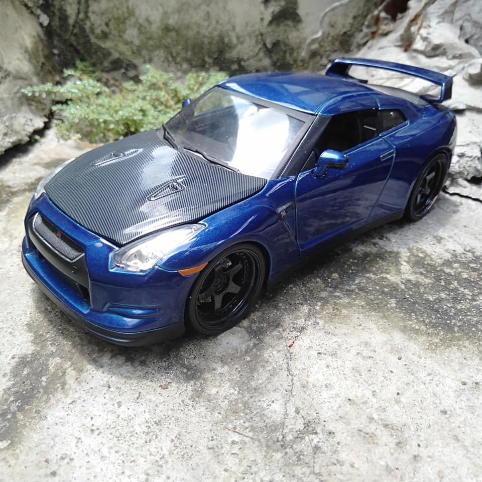 Mô hình xe Nissan GTR (R35) Brian’s 1:24 JADA – Xanh
