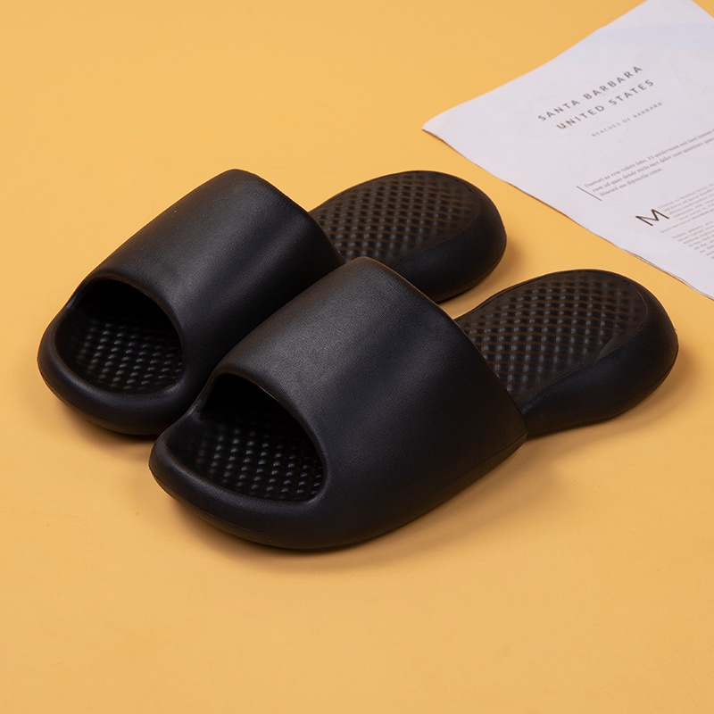 【Ready Stock】 Thick-soled slippers, simple and cute, waterproof, non-slip beach sandals, bathroom slippers, soft and comfortable couple slippers, multi-color optional integrated design slippers