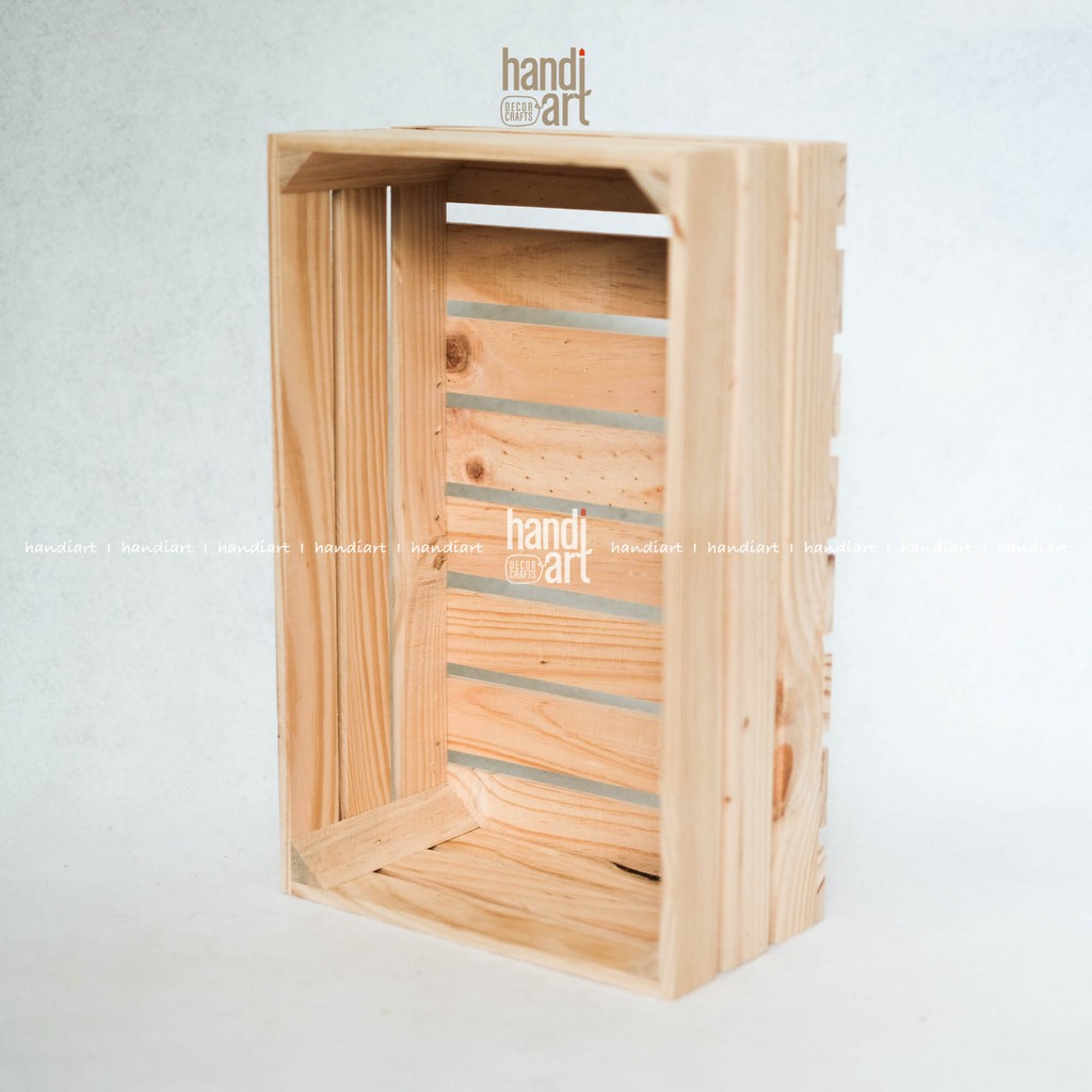 Kệ gỗ pallet trang trí