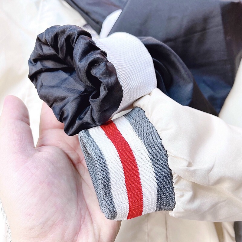 Áo khoác dù 2 lớp nút bấm thêu gốc