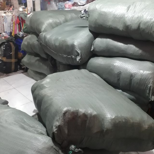 Chuyên  sỉ đồ  trẻ em  .sỉ lẻ .ôm lô ib feabook xiêm nguyễn. Shop 0anh kim  chợ cổng  10 vòng xoay t