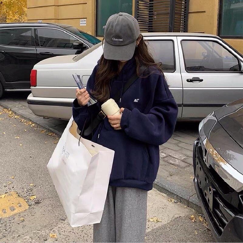 Áo nỉ có mũ xanh than