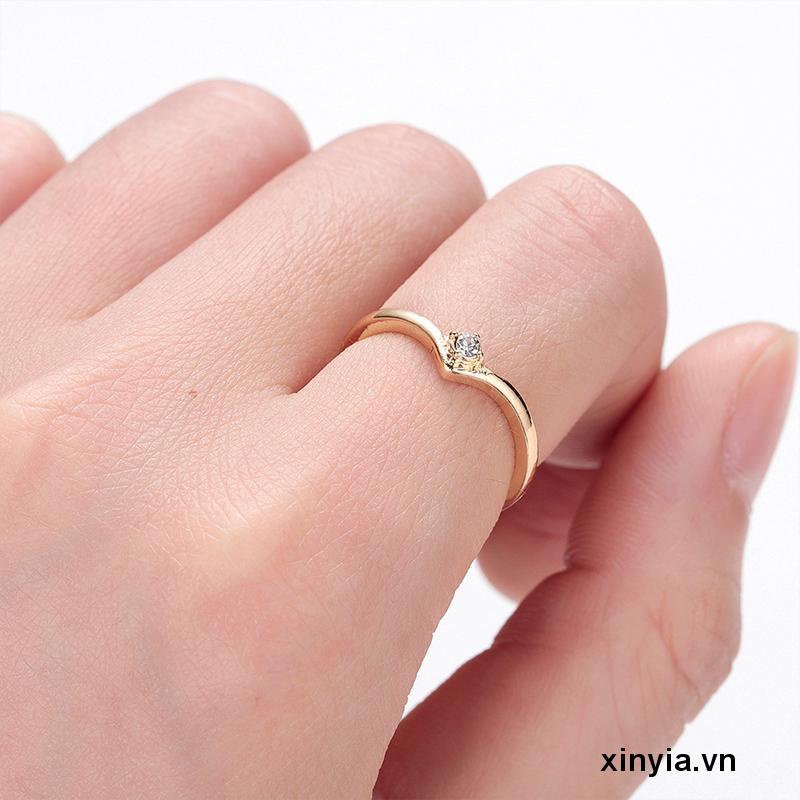 Nhẫn Thời Trang Bằng Thép Titan Màu Vàng/ Bạc Đính Đá Pha Lê Cho Nữ