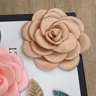 Set 5 bông hoa lụa voan cài váy áo