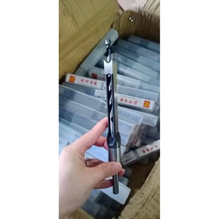 Mũi đục bái long dài - mũi đục bái long dài chuyên dùng cho việc tạo mộng vuông trên vật liệu gỗ