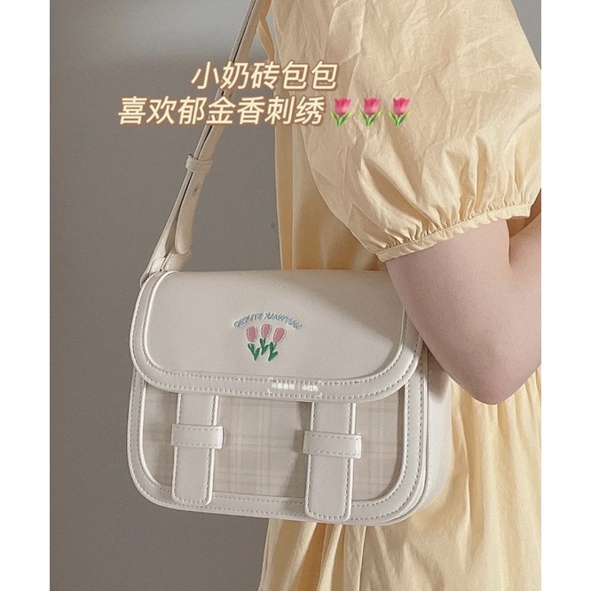 Xu Hướng Nóng Túi Xách tulip