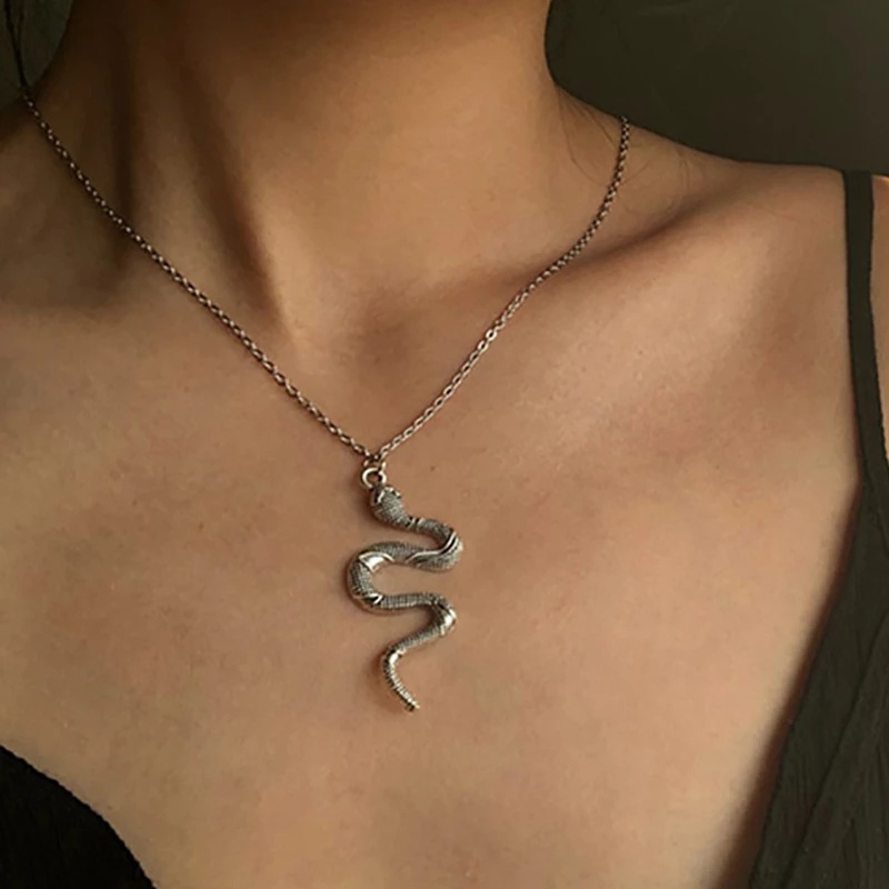Vòng cổ hợp kim mạ vàng mặt hình rắn cá tính cho nữ