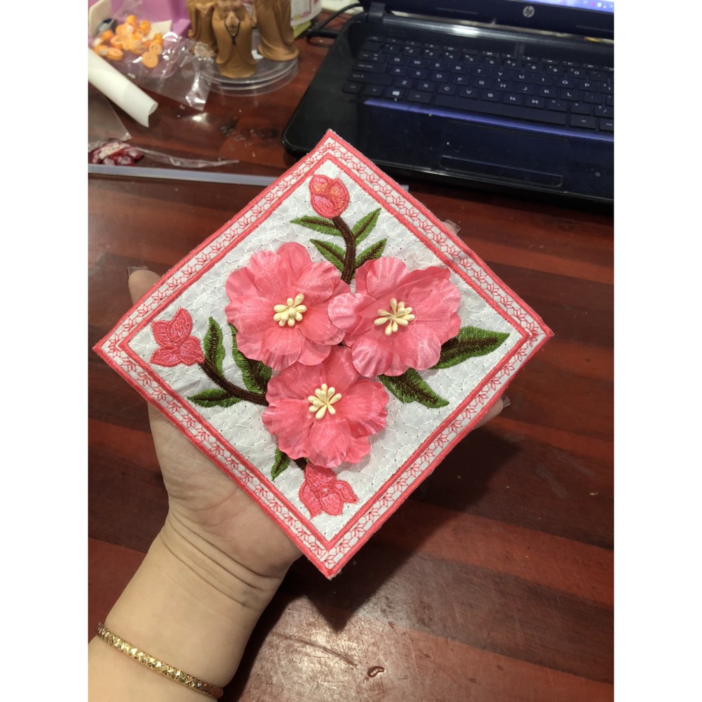tấm vuông hoa 14cm xinh xắn
