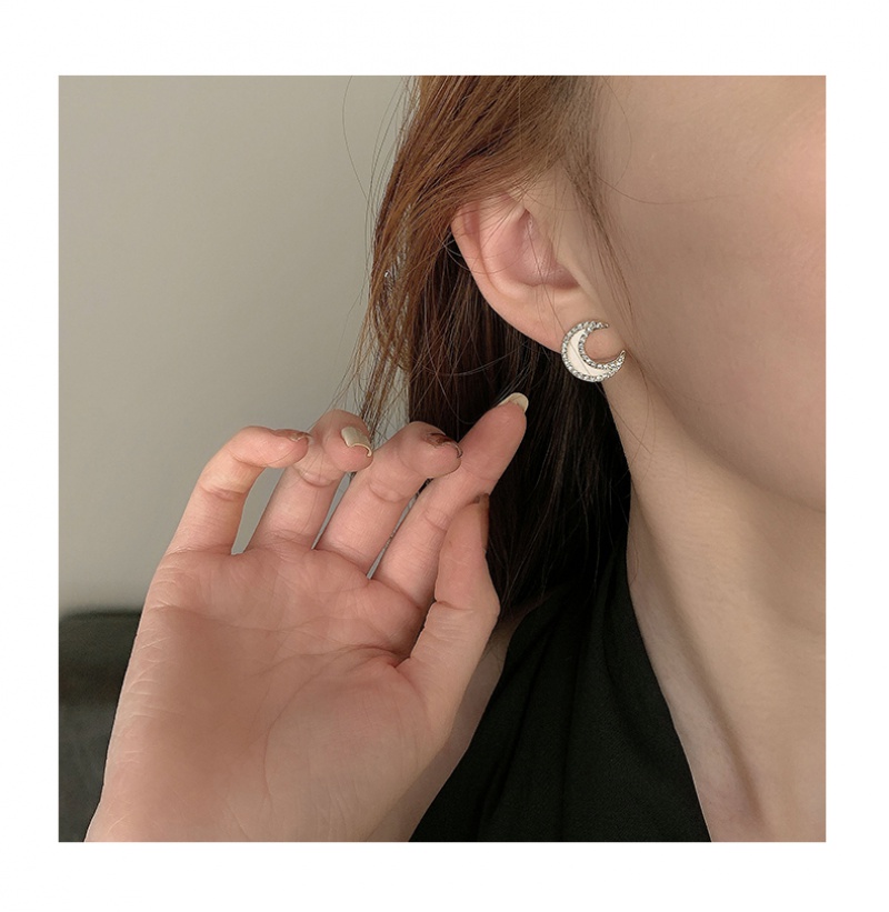 Khuyên tai thiết kế hình mặt trăng phong cách Hàn Quốc thời trang