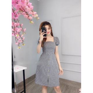 Đầm xòe sọc caro tay phồng
