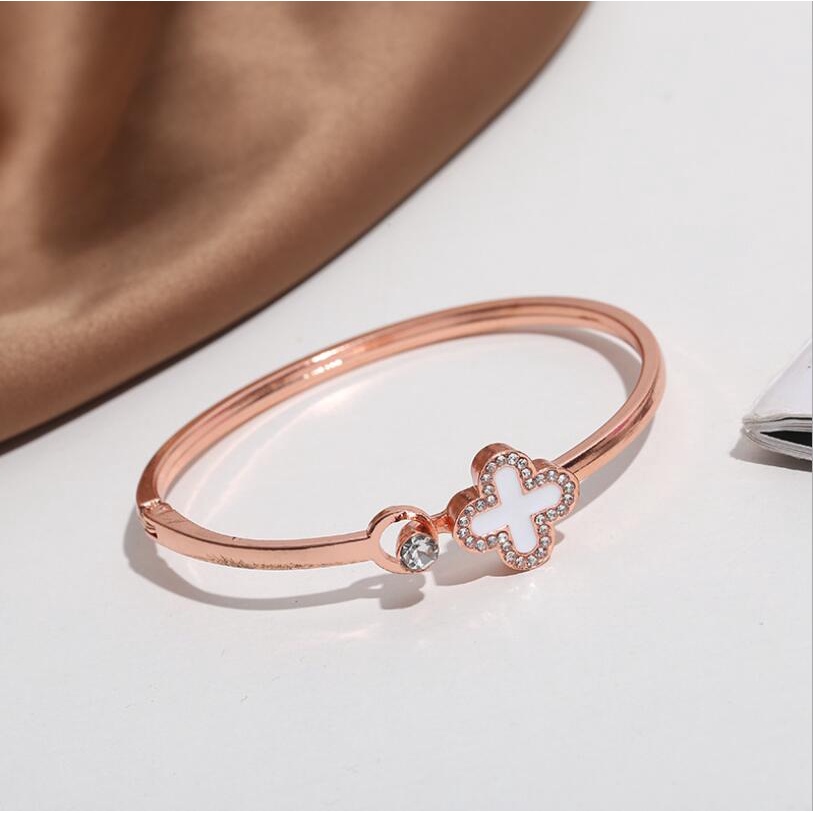 Vòng Tay Mạ Vàng Hồng Hình Cỏ Bốn Lá Xinh Xắn Cho Nữ