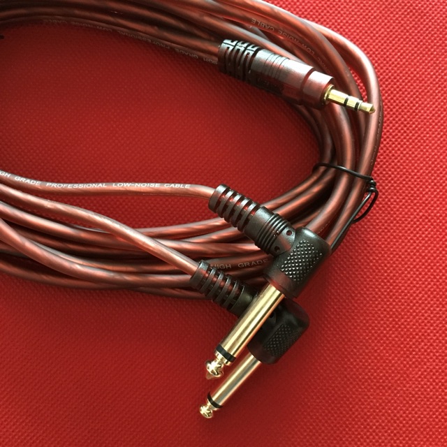 DÂY 1 ĐẦU 3.5 RA 2 ĐẦU 6 LY DÀI 1,5 MÉT