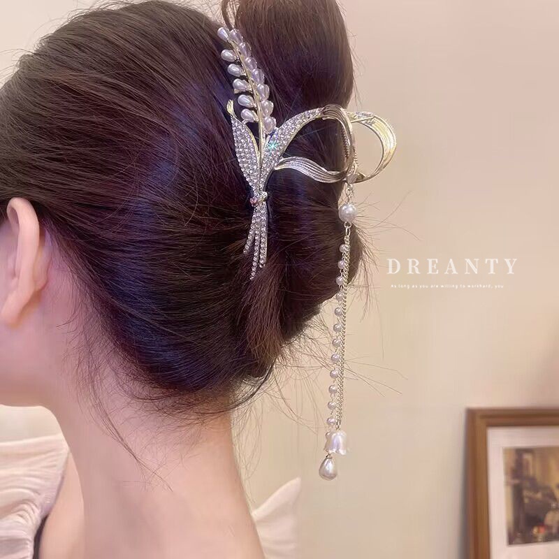 Kẹp Tóc Hình Cá Mập Đính Ngọc Trai Sang Trọng