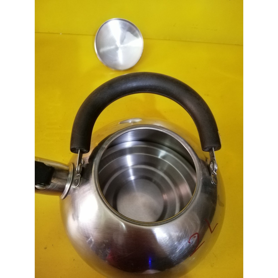 Ấm inox có còi hú nội địa Nhật (2L) (259), Dùng được bếp từ
