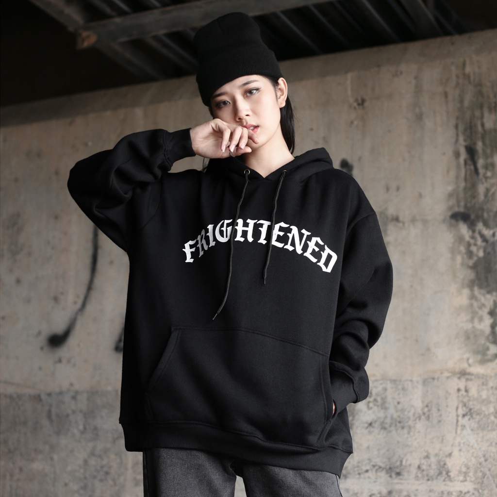 Áo Hoodie Frightened Màu Đen In Chữ Trắng Đơn Giản Chất Liệu Nỉ Bông Cotton