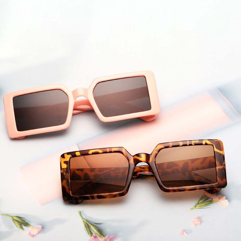 Kính Mát Gọng Vuông Màu Đen Chống Tia UV Thời Trang Cho Bé