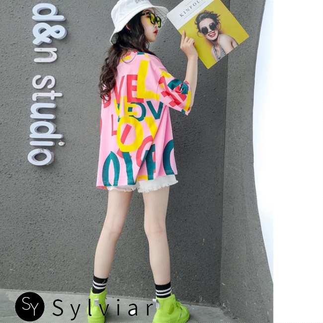 Áo thun tay ngắn cổ tròn dáng rộng in chữ thời trang cho bé gái 4-10 tuổi