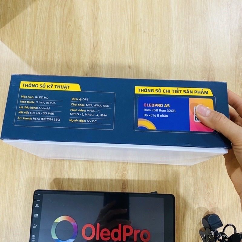 Màn hình Android OLEDPRO A5 8 nhân bản quyền Vietmap
