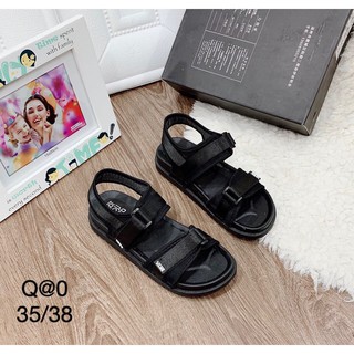 SANĐAN QUAI DÙ CẬP BẾN