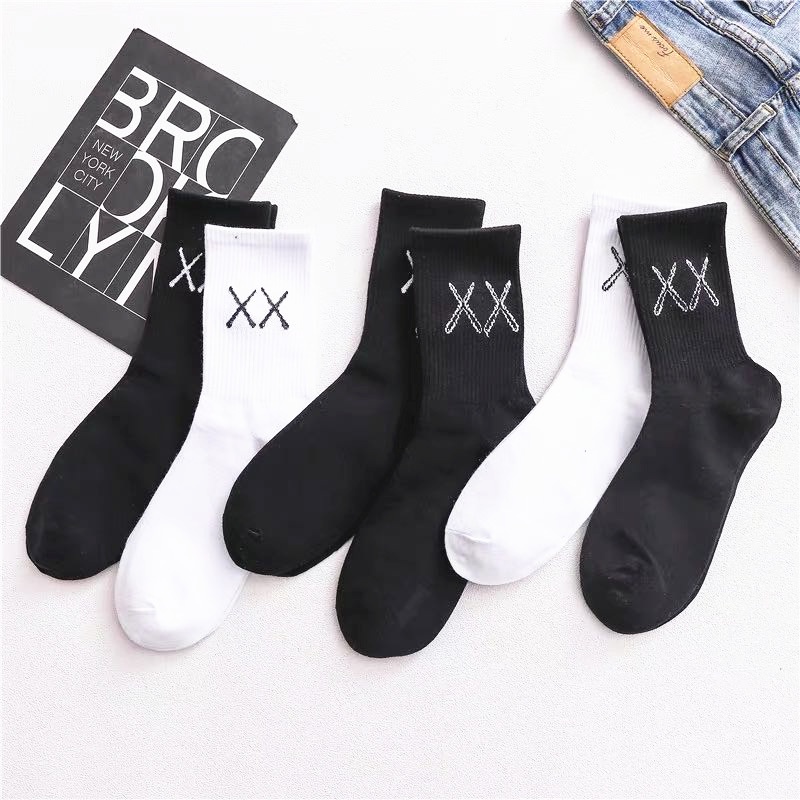 WAFNHA D149 Đen Trắng × × Vớ