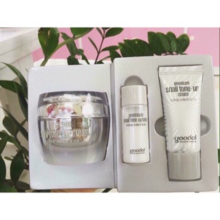 Kem dưỡng da Ốc sên Hàn quốc