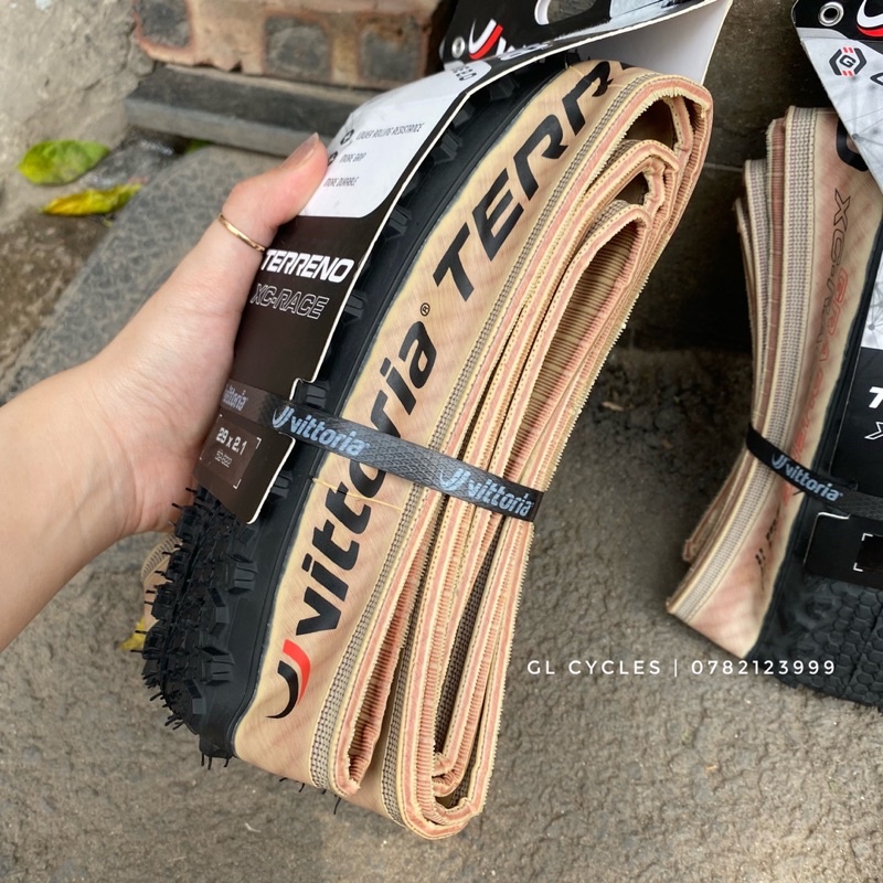 Một Lốp Không Xăm VITTORIA TERRENO XC-race dành cho xe đạp địa hình