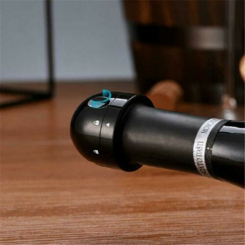 Nút đậy chai rượu vang với khóa chân không kín khí giữ độ tươi mới