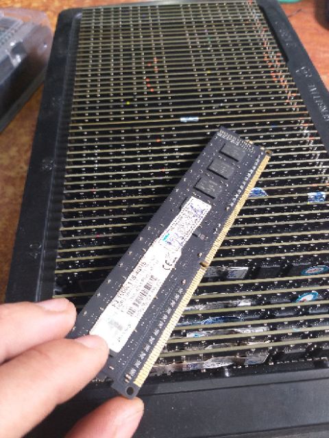 Ram pc Ddr3 4g 1600 hãng gskil hàng hãng chân vàng ươm