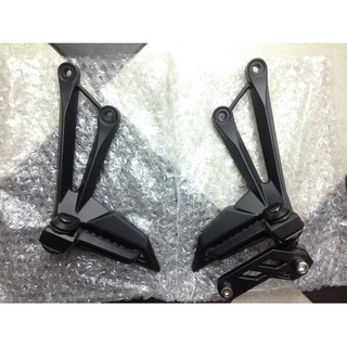 gác chân sau exciter 150