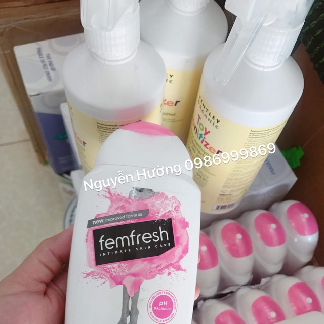 Dung dịch vệ sinh phụ nữ Femfresh