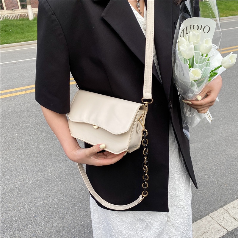 Túi Đeo Vai Hình Vuông Cỡ Nhỏ Phối Dây Xích Thiết Kế Đơn Giản Thời Trang Mùa Hè 2022