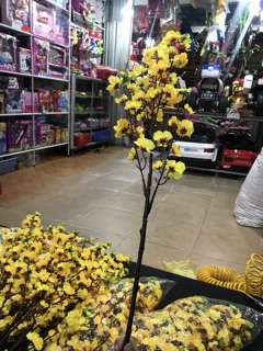 Cành hoa mai giả
