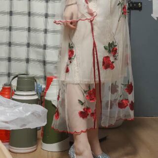 [order] váy ren thêu 2 chi tiết ( váy 2 dây + váy ren)
