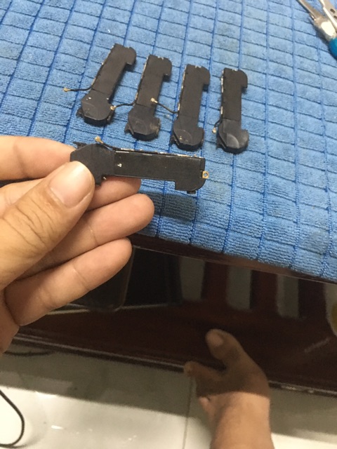 Loa ngoài iphone 4 và iphone 4s