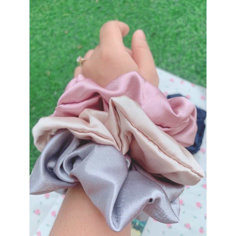 Dây buộc tóc, cột tóc scrunchies lụa trơn phi to size 12cm nhiều màu siu to lụa - CT_LUA