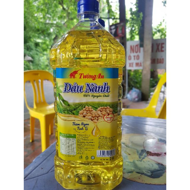 Dầu đậu nành 100% nguyên chất Tường An can 2 lít