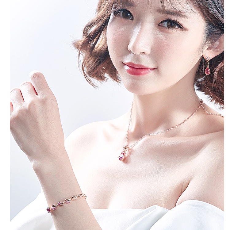 Lắc Tay Đá Nữ Cao Cấp mẫu Pha Lê Swarovski - Vòng Tay Đá mẫu tự thiết kế của M.Lady Jewelry