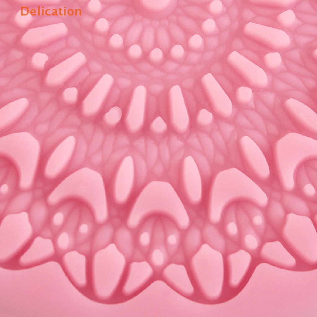 Khuôn Silicone Hình Tròn Họa Tiết Ren Hoa Làm Bánh Cupcake / Socola