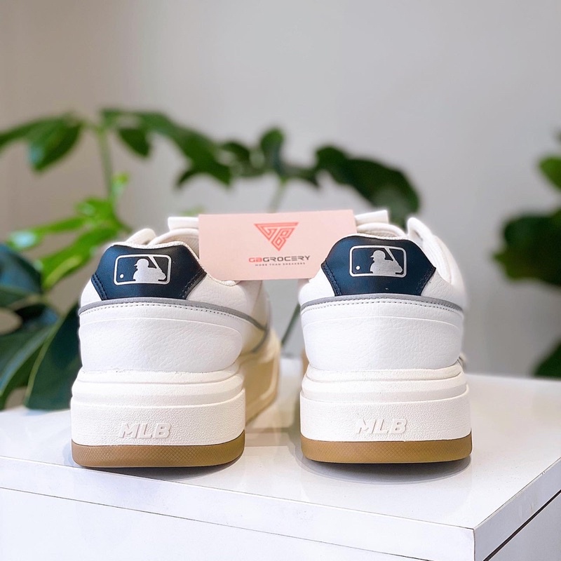 Giày MLB Chunky Liner NY Phản Quang Đế Gum - Ảnh thật shop chụp