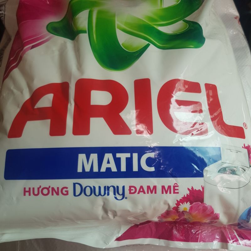 Bột giặt Ariel túi 5kg- 5.5kg