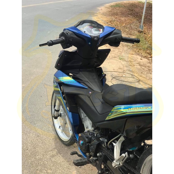 ( Quí khách vui lòng mang ra tiệm cho thợ dán ) Tem winner 150 xanh đen