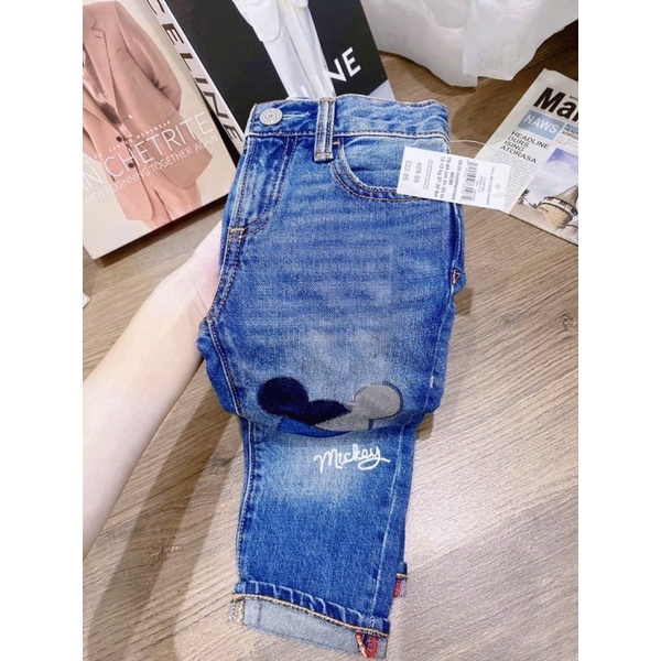 Quần bò Mickey bé trai bé gái, quần jeans form thoải mái chất mềm mịn đẹp có cạp chun 2 bên điều chỉnh xịn sò cho trẻ em