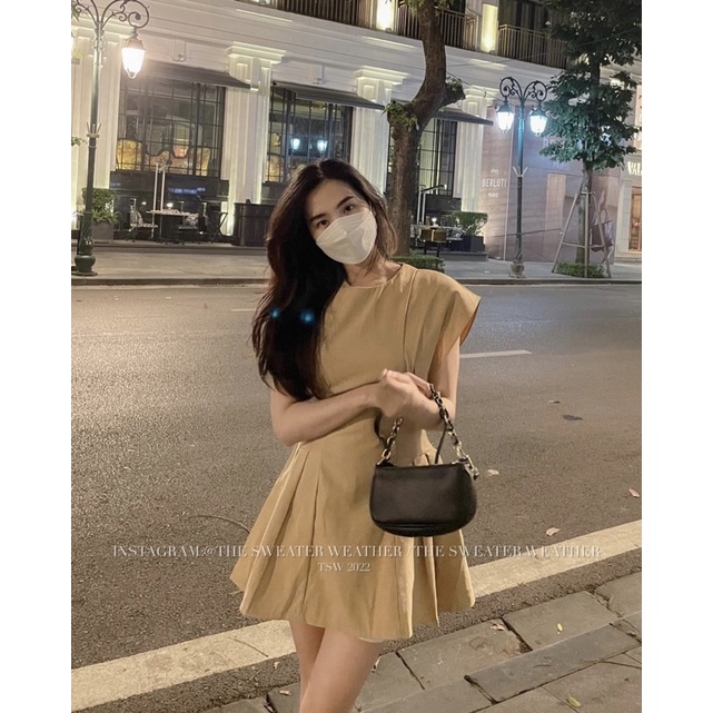 Váy thô chiết eo dáng xoè vai vuông, Đầm thô tay hến 2022 - Dorita Boutique