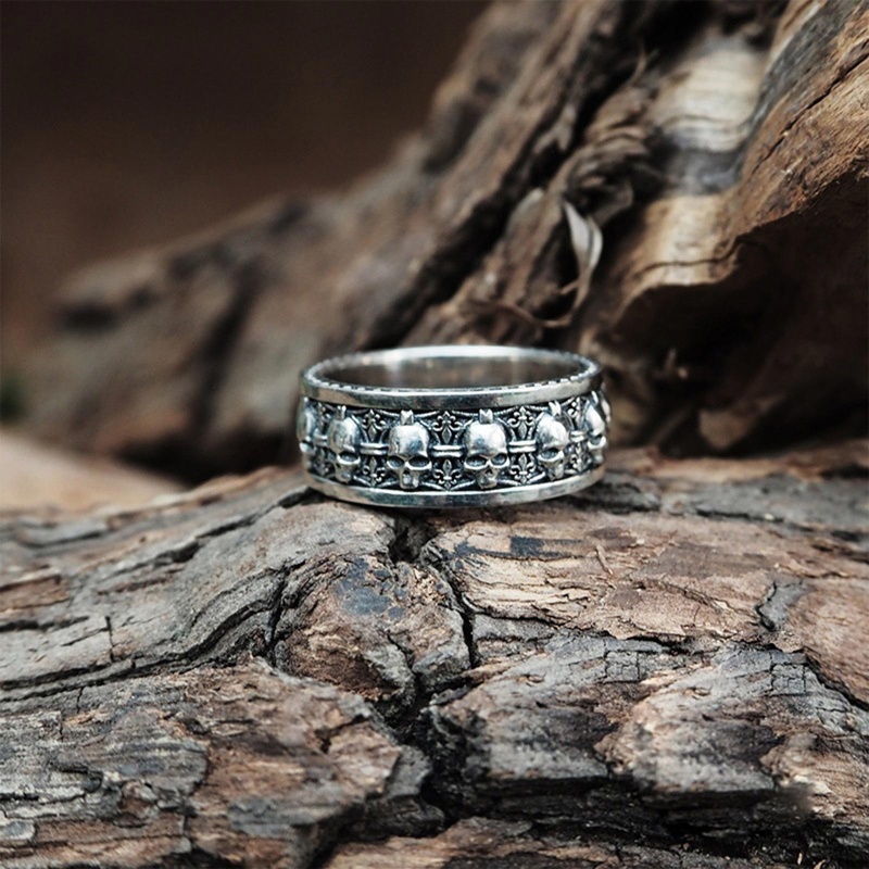 Nhẫn Hình Đầu Lâu Phong Cách Gothic
