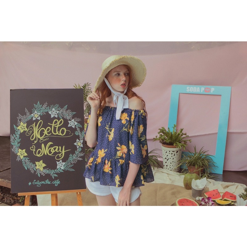 Áo kiểu nền hoa - Floral off shoulder top Navy - SODA POP