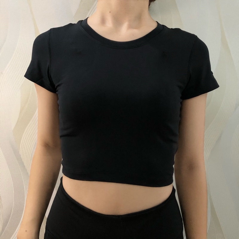 Áo thun croptop tập gym, yoga PC ôm body tôn dáng, co giãn tốt